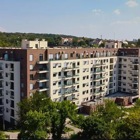 Woodstar Apartment