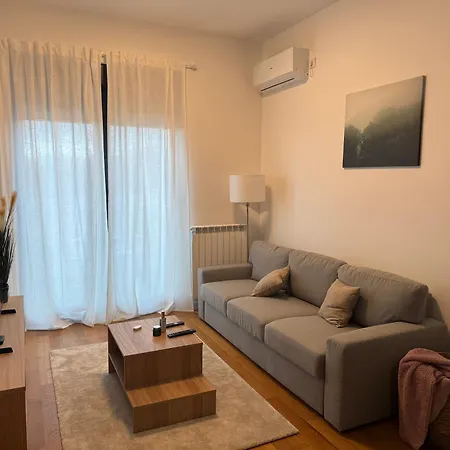Apartment Woodstar *